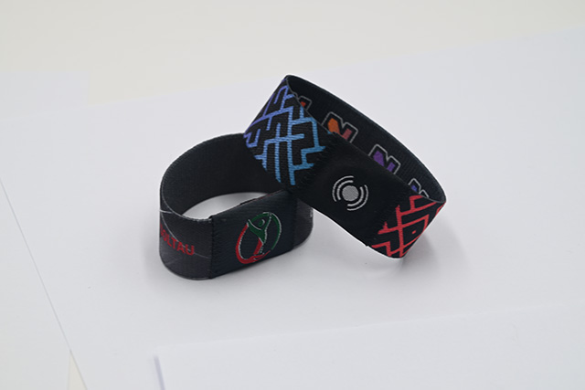 歷史的發展之電梯刷卡系統