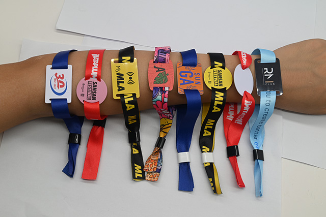 鑰匙扣卡制作顏色與電腦顏色出現(xiàn)色差的4大有效解決方法!